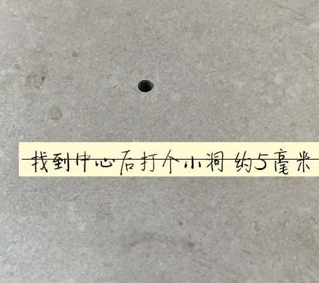晋宁瓷砖空鼓维修公司专业解答在瓷砖铺贴过程中，如果砂料搅拌不均匀，将会带来以下问题